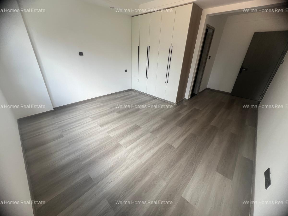 2 Bed Apartment with En Suite in Lavington - 11