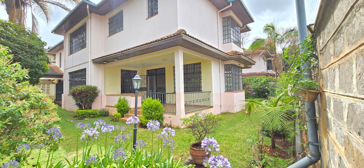 4 Bed Townhouse with En Suite at Convent Drive - 3