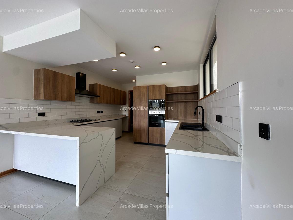 4 Bed Apartment with En Suite in Westlands Area - 6