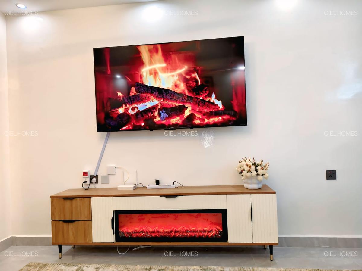 Furnished 2 Bed Apartment with En Suite at Wood Avenue - 7