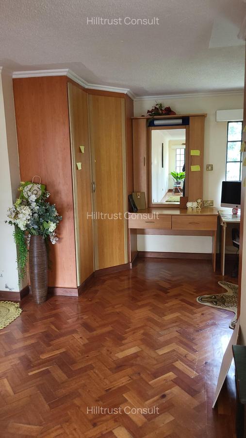 4 Bed Townhouse with En Suite in Spring Valley - 9