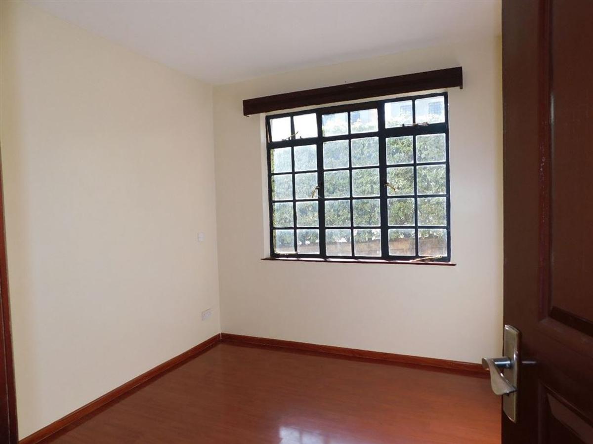 3 Bed Apartment with En Suite in Kiambu Road - 15