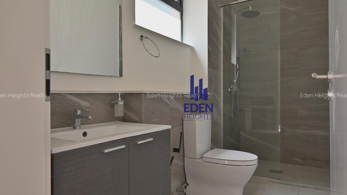 3 Bed Apartment with En Suite in Riverside - 11