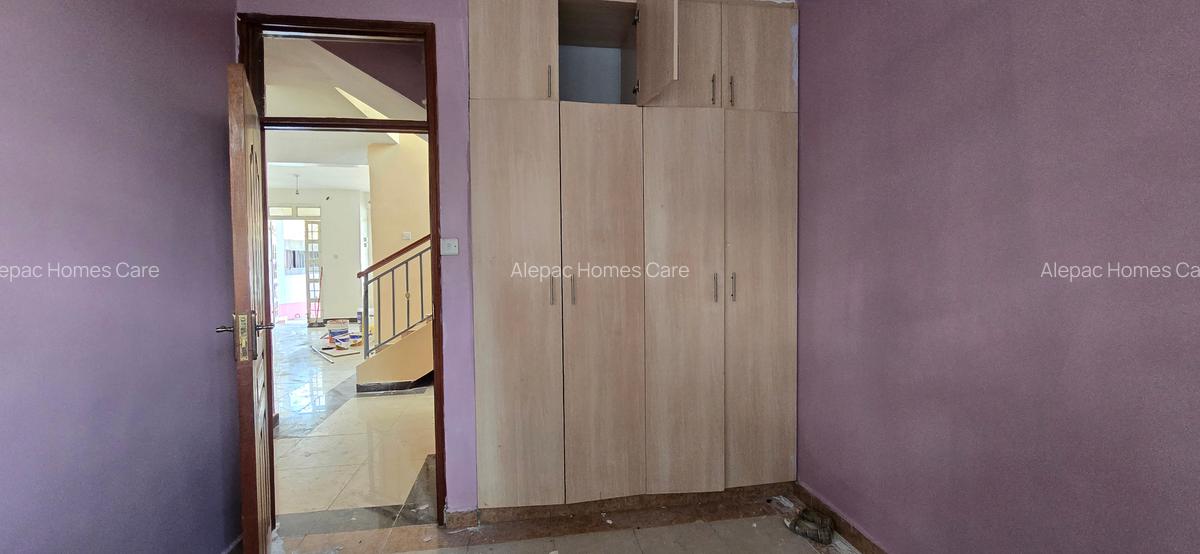 4 Bed House with Walk In Closet at Varsityville - 11