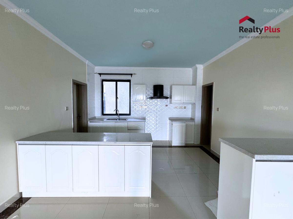 3 Bed Apartment with En Suite at Dennis Pritt Road - 5