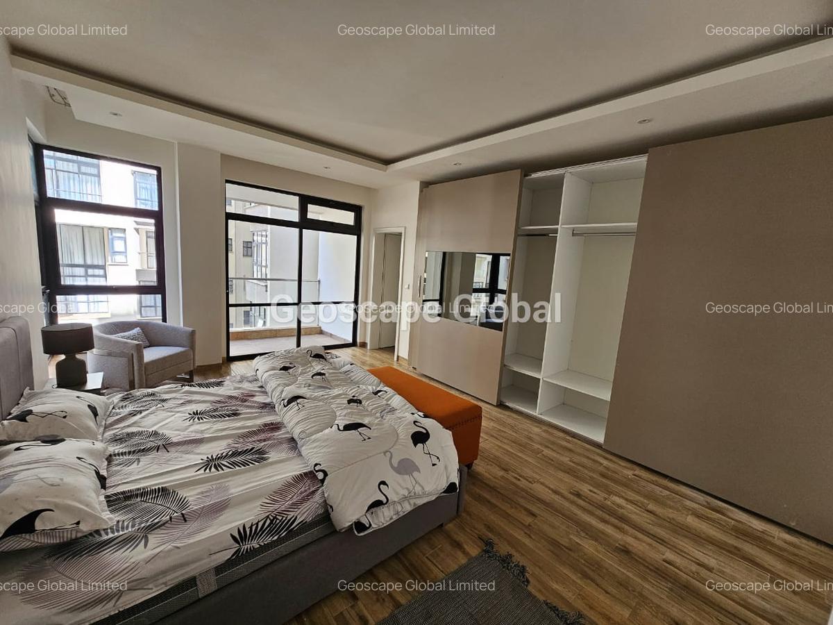3 Bed Apartment with En Suite in Riverside - 4