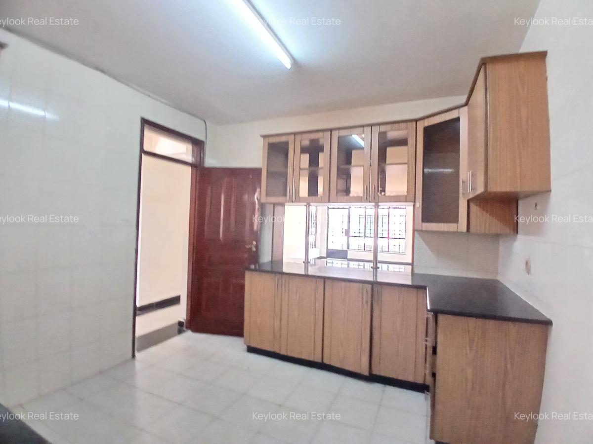 2 Bed Apartment with En Suite at Lavington - 10