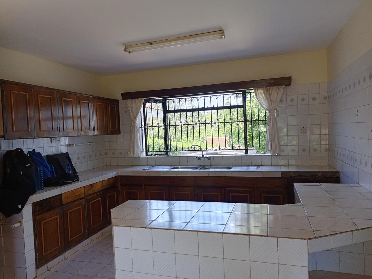 5 Bed House with En Suite in Gigiri - 3