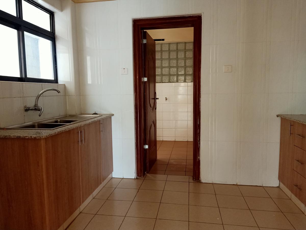 3 Bed Apartment with En Suite at Opposite Quickmart - 4