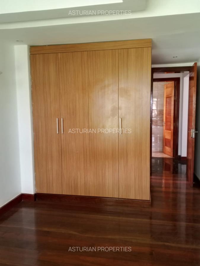 5 Bed Townhouse with En Suite in Lavington - 7