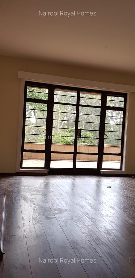 4 Bed Townhouse with En Suite at Rosslyn Lone Tree Road 55 - 12