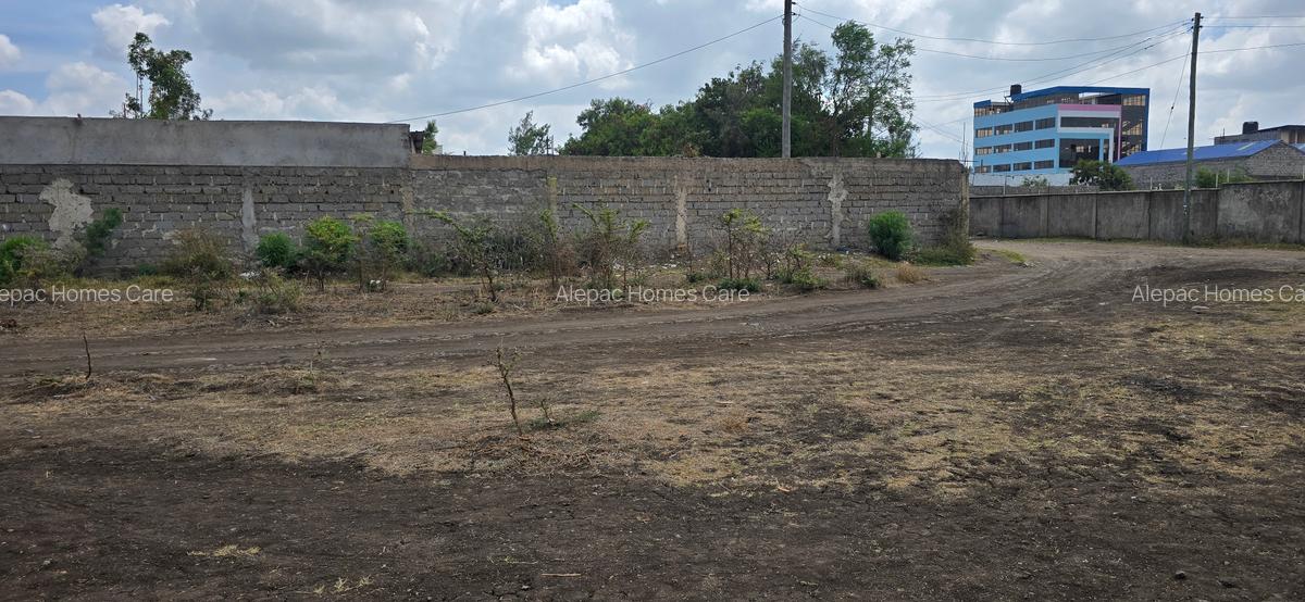 0.125 ac Commercial Land at Kamakis - 3