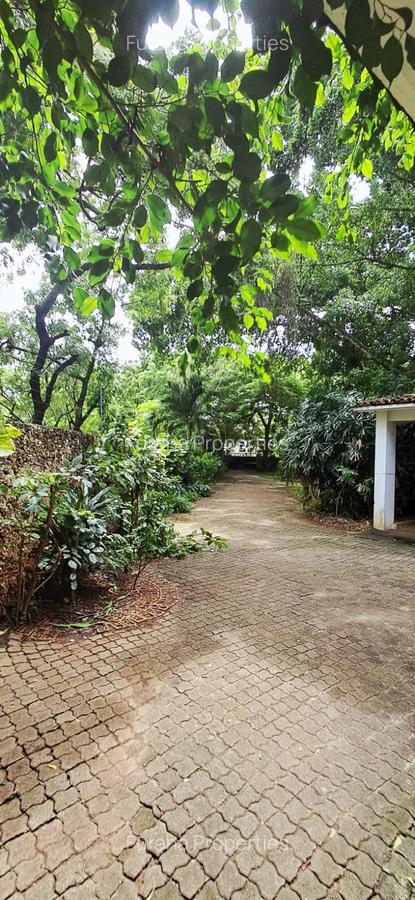 4 Bed House in Nyali Area - 7