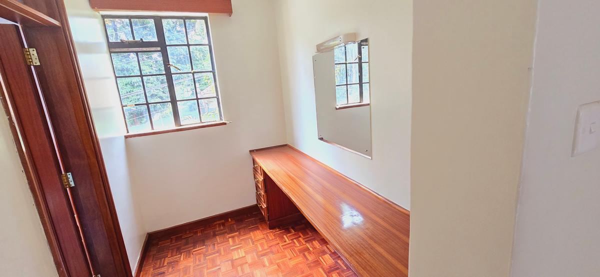 4 Bed Townhouse with En Suite at Off Gitanga Road - 10