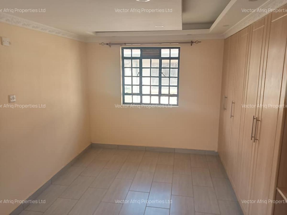 3 Bed House with En Suite at Acacia - 18