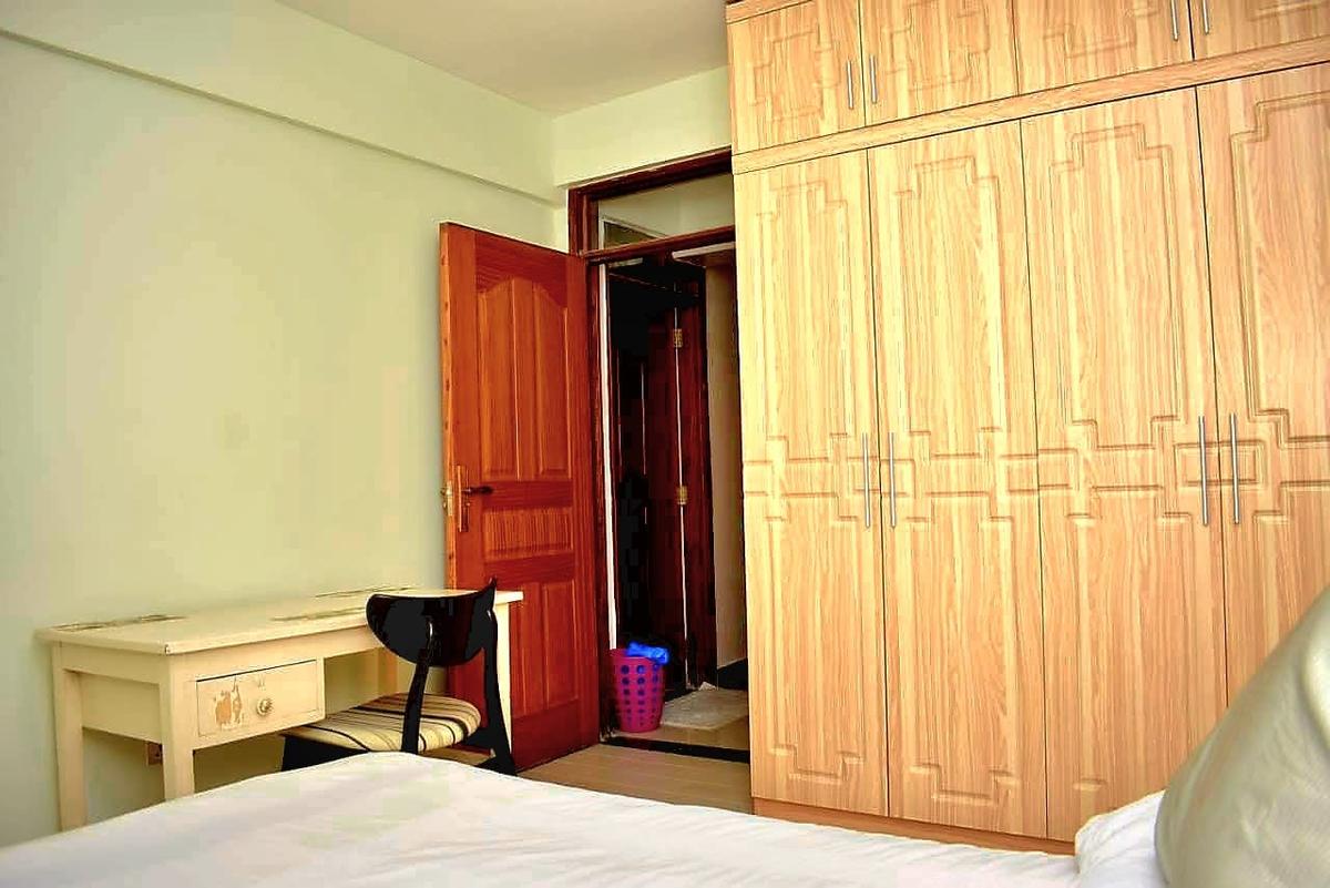 2 Bed Apartment with En Suite at Othaya Road - 5