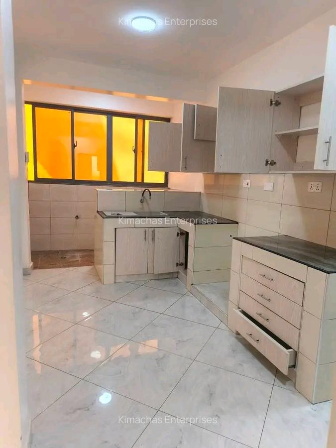 3 Bed Apartment with En Suite at Off Links Road - 2