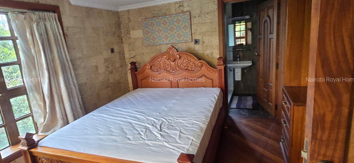 3 Bed Townhouse with En Suite at Nyari Close - 18