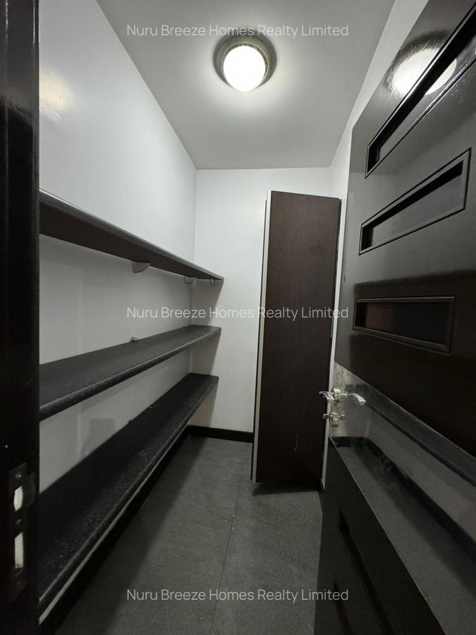 3 Bed Apartment with En Suite in Riverside - 18