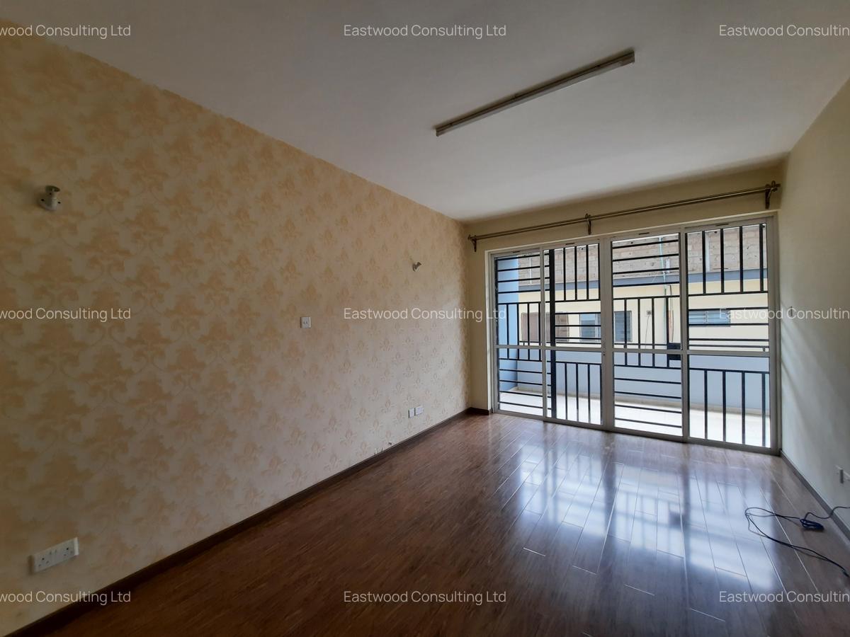 4 Bed Apartment with En Suite at Second Parklands - 12