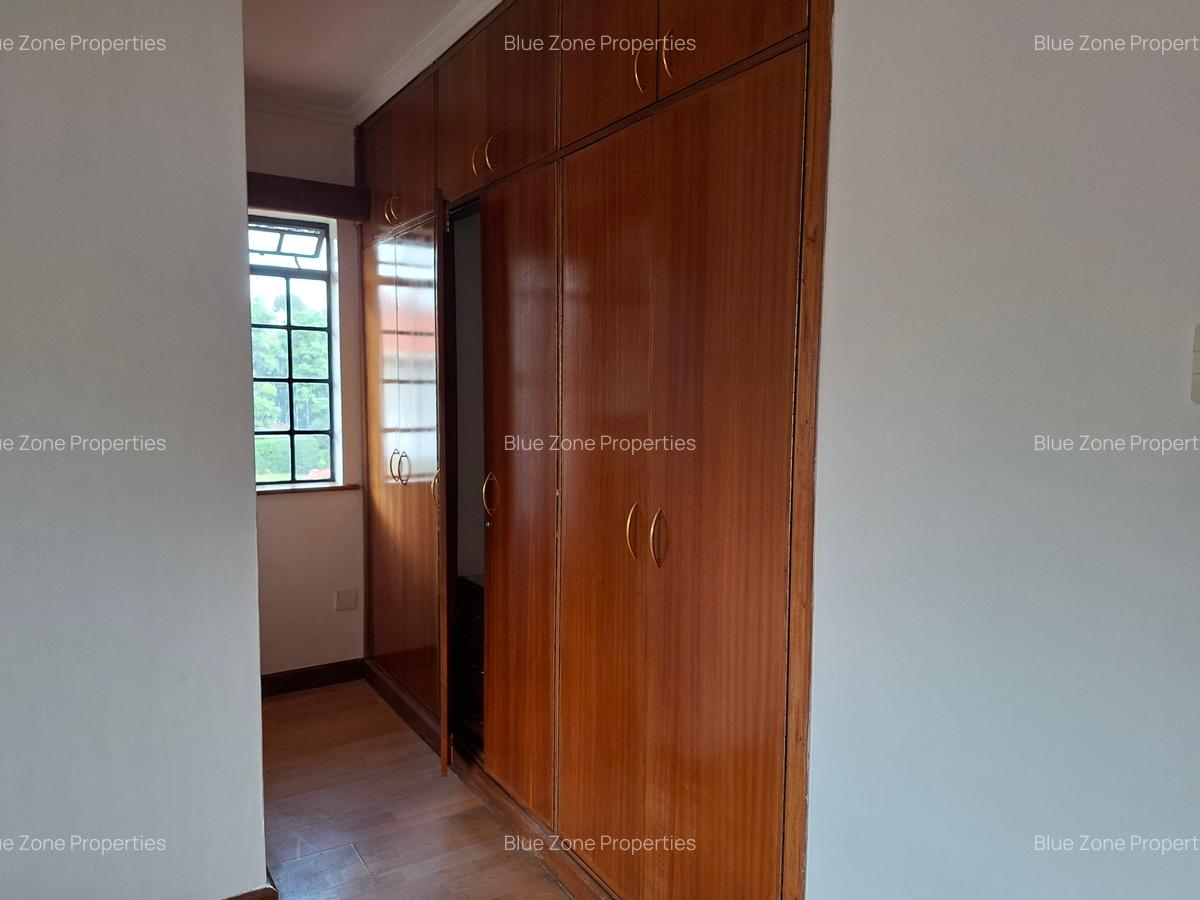 5 Bed Townhouse with En Suite at Off Ruaka Rd - 16