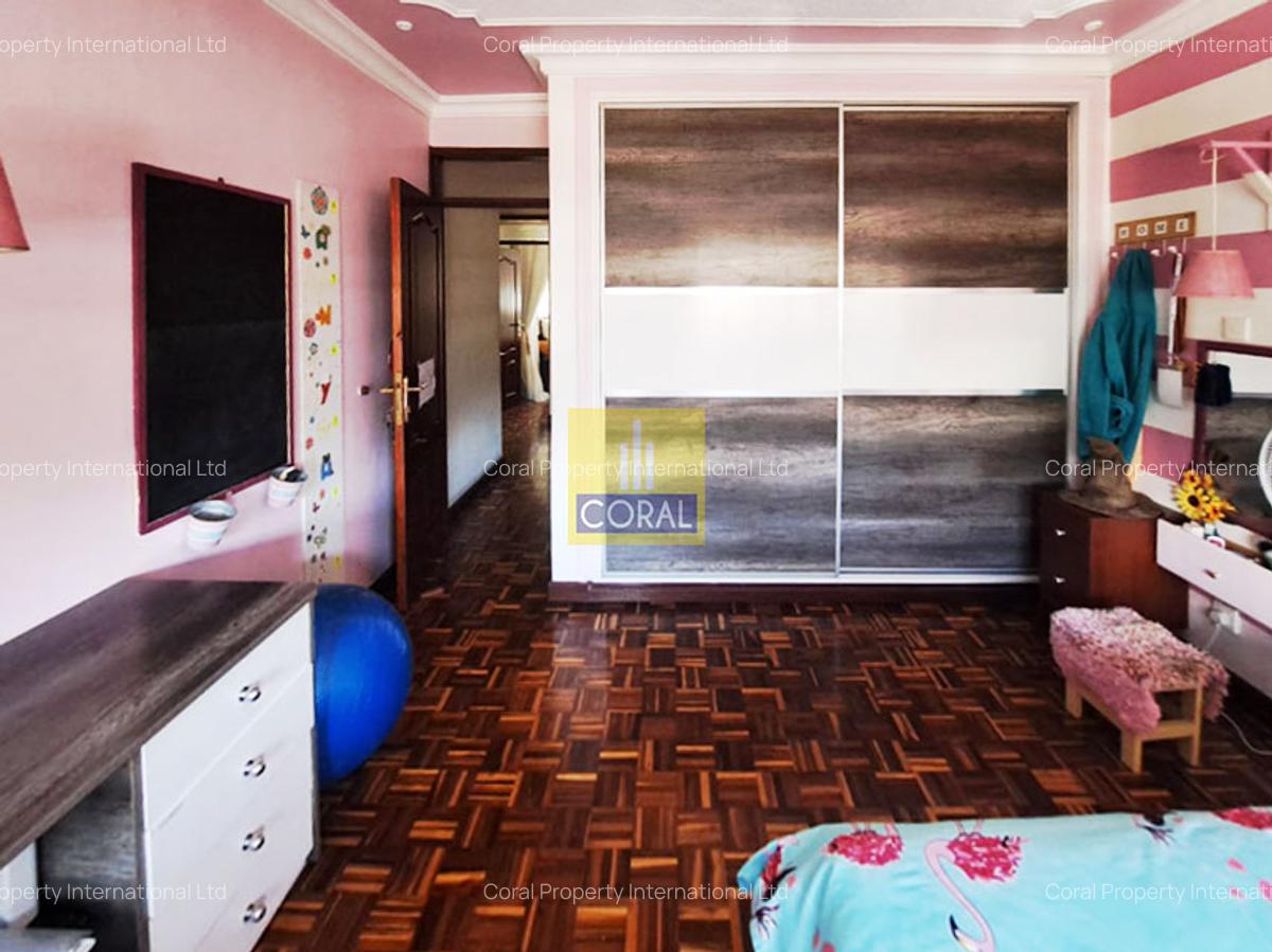 3 Bed Apartment with En Suite in Westlands Area - 14