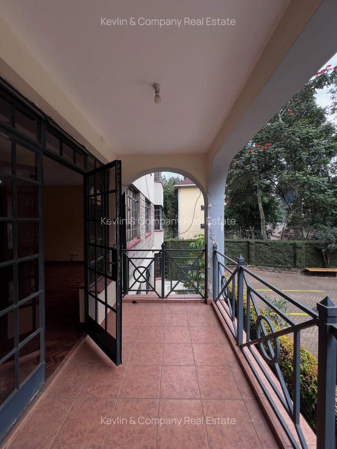 3 Bed Apartment with Swimming Pool in Kilimani - 1