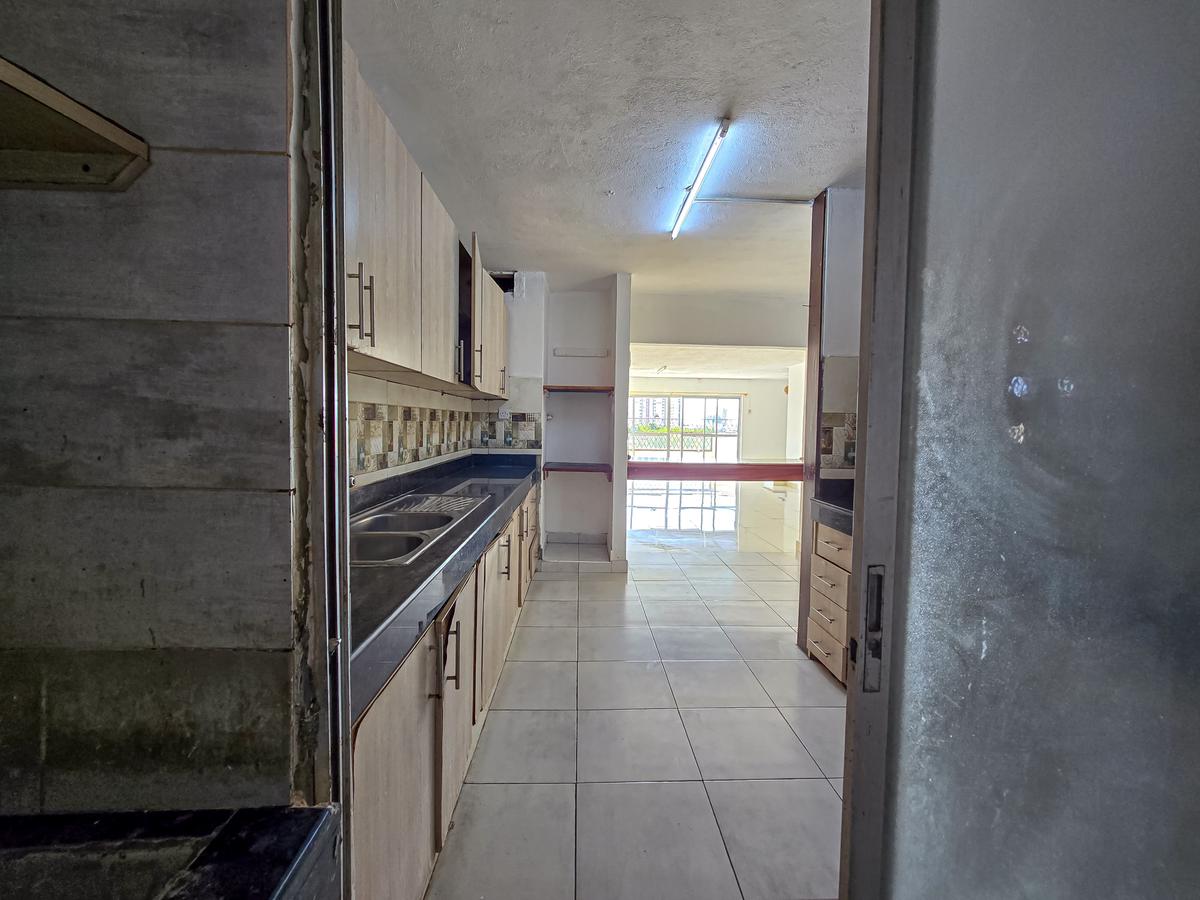 3 Bed Apartment in Mombasa CBD - 8