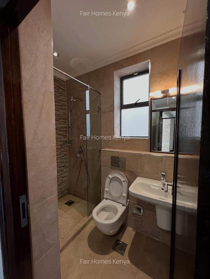 5 Bed Townhouse with En Suite at Lavington Green - 8