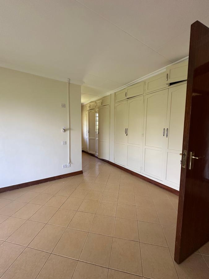 4 Bed Townhouse with En Suite in Runda - 12