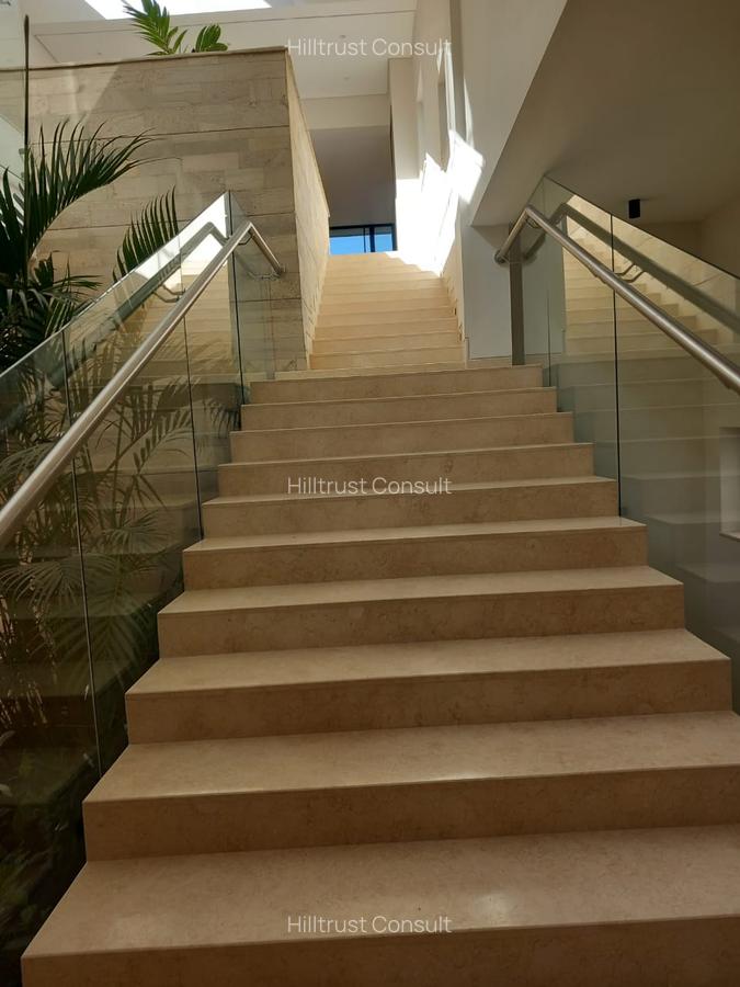 5 Bed Villa with En Suite in Westlands Area - 2