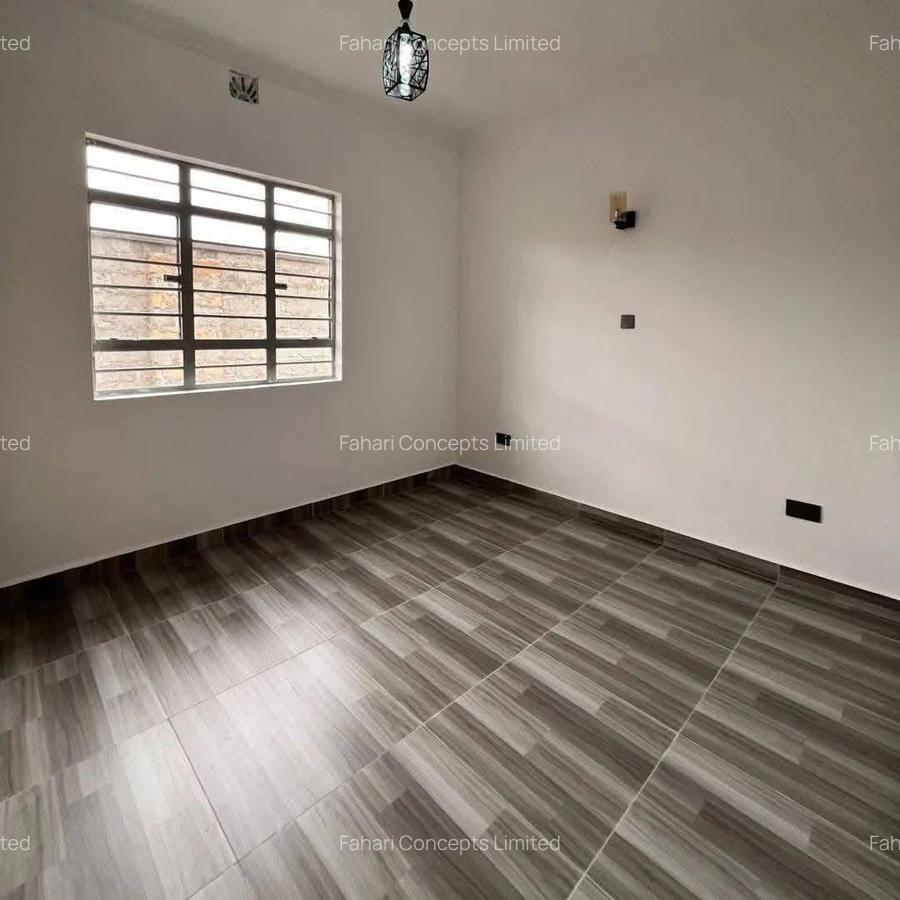 3 Bed House with En Suite at Acacia - 11