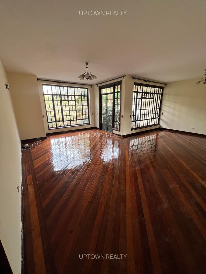 3 Bed Apartment with En Suite at Lavington - 3