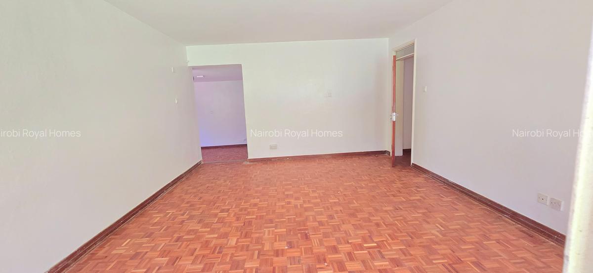 5 Bed House with En Suite at Whispers Avenue - 8