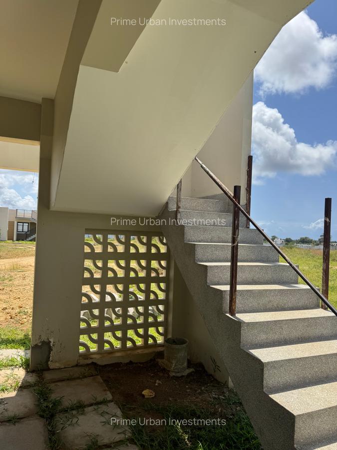 3 Bed Villa with En Suite in Vipingo - 16