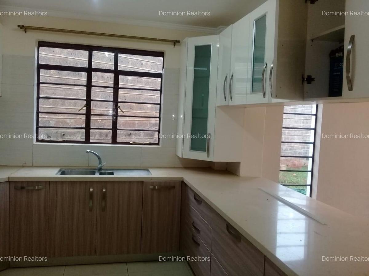 4 Bed Townhouse with Gym in Westlands Area - 12