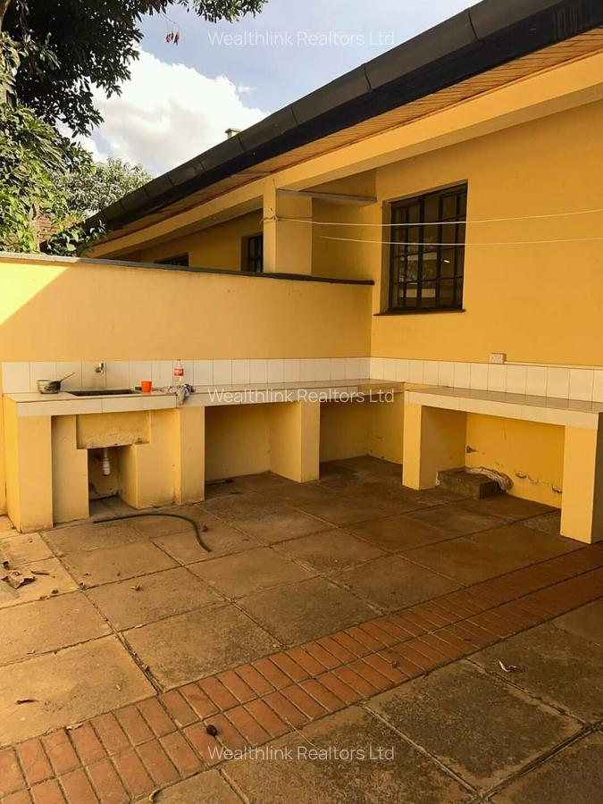 4 Bed House with En Suite at Runda - 10