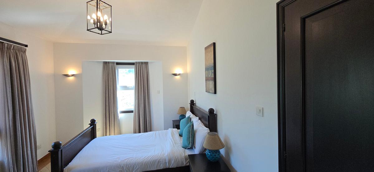 4 Bed Townhouse with En Suite at Kyuna Villas - 15