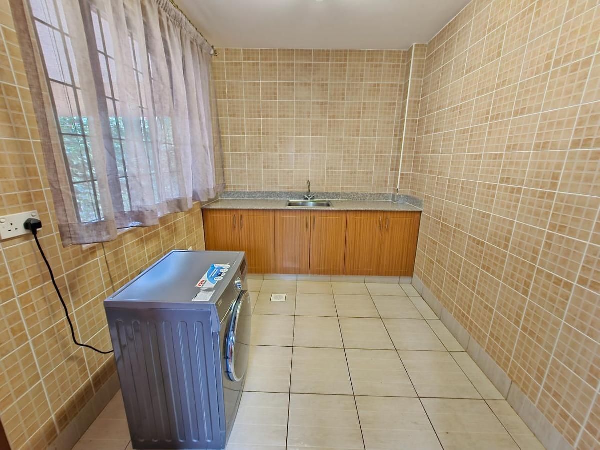 4 Bed Townhouse with En Suite at Runda - 12