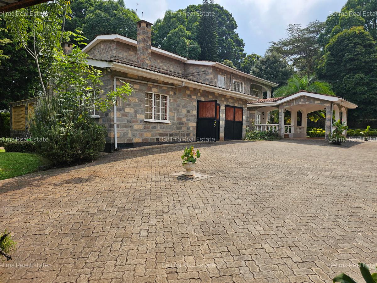 4 Bed House with En Suite at Redhill - 7