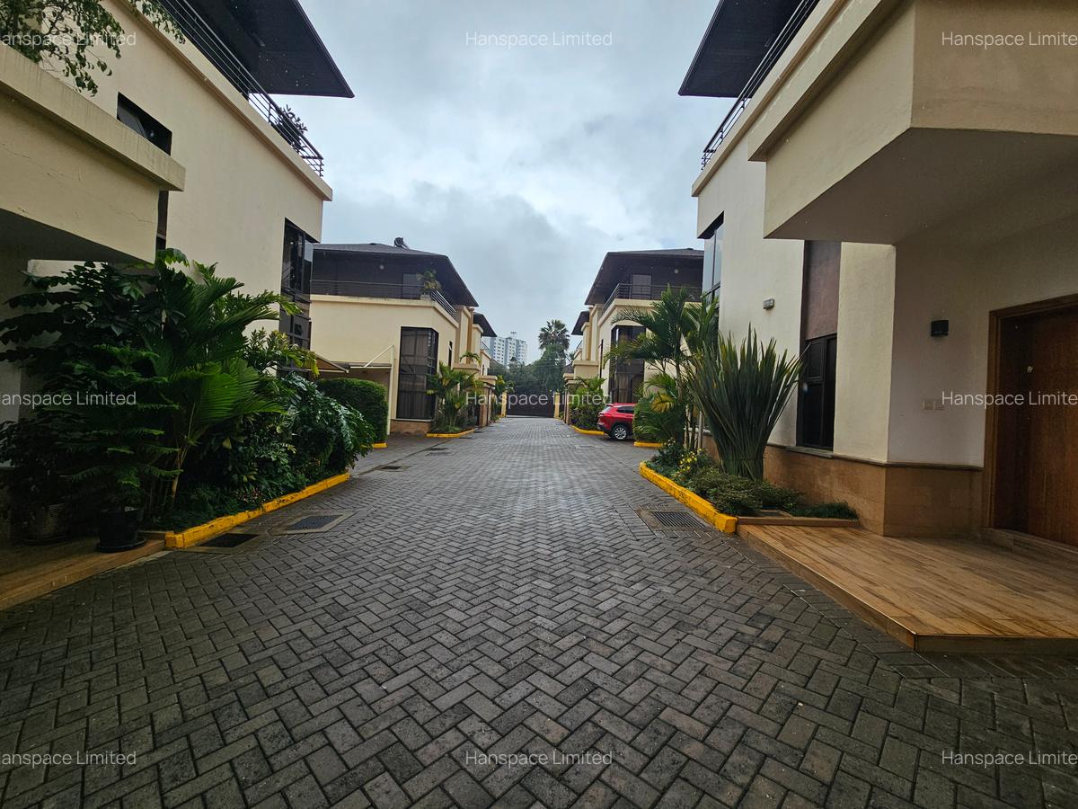 5 Bed Villa with En Suite at Kaputei Garden - 12