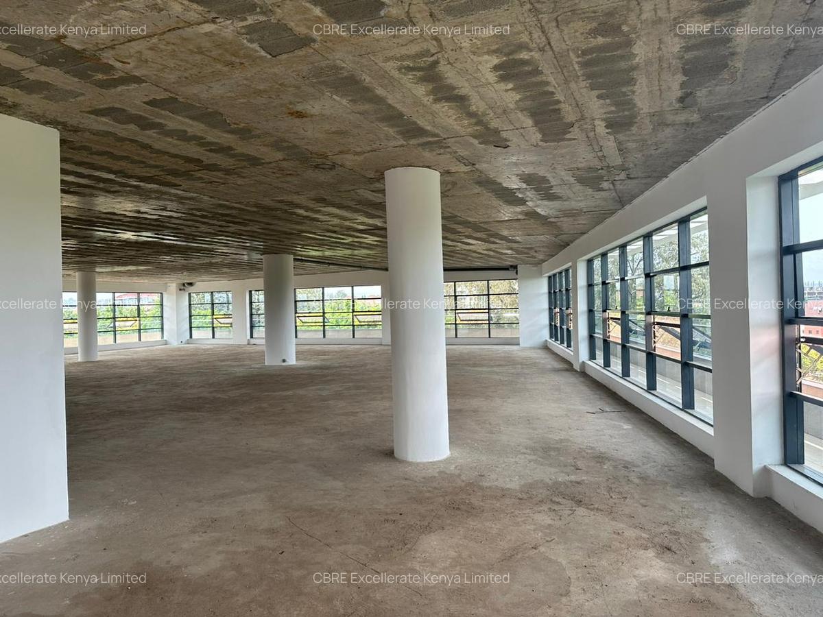 119,000 ft² Commercial Property with Backup Generator at School Lane - 4