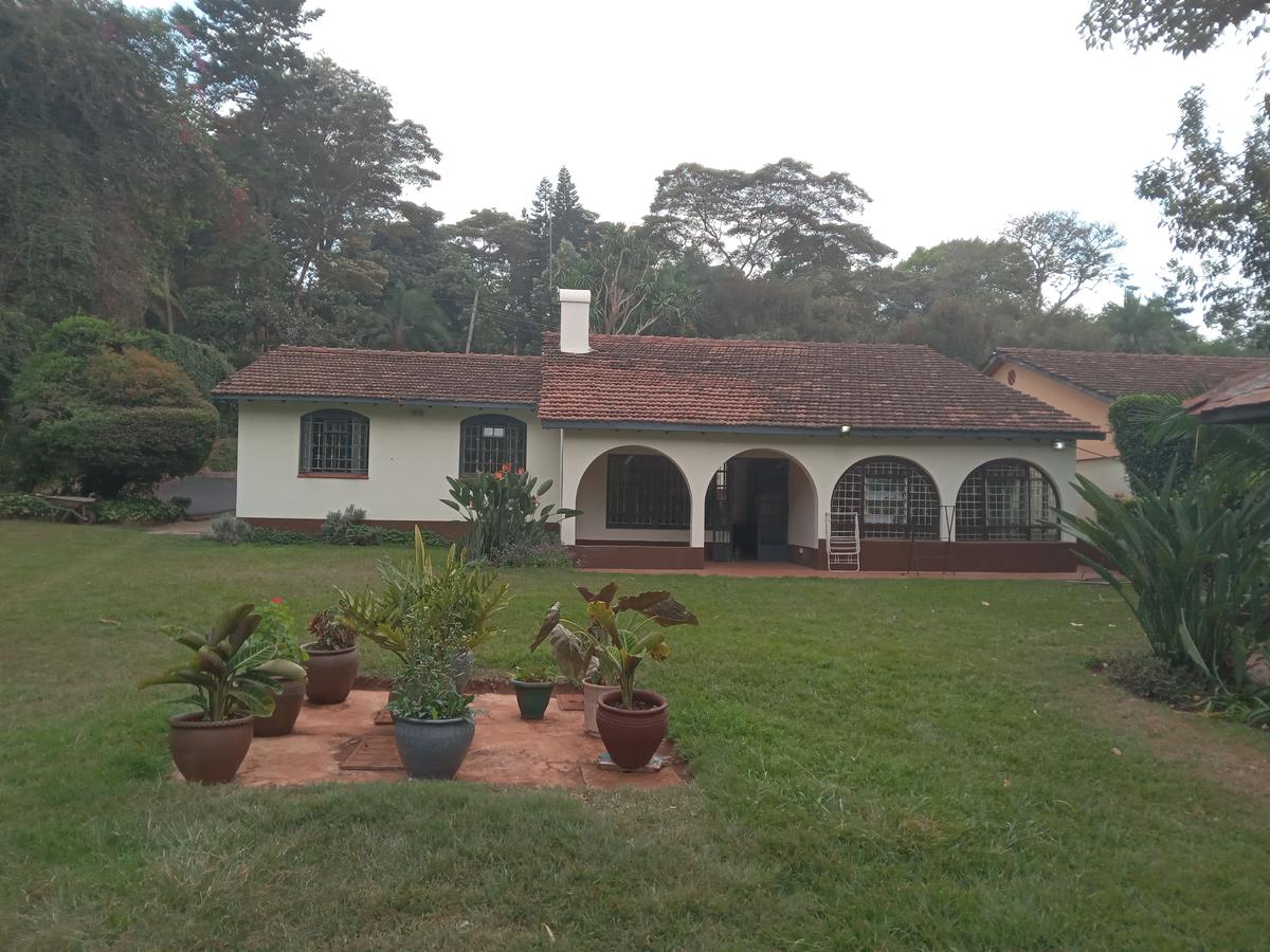 4 Bed House with En Suite at Loresho Area - 17