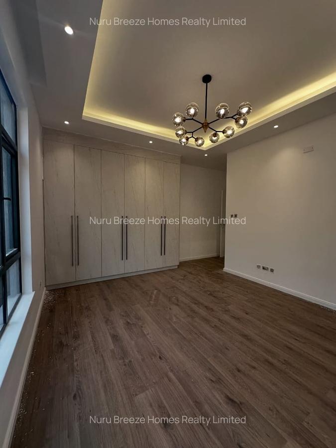 5 Bed Townhouse with En Suite in Lavington - 8