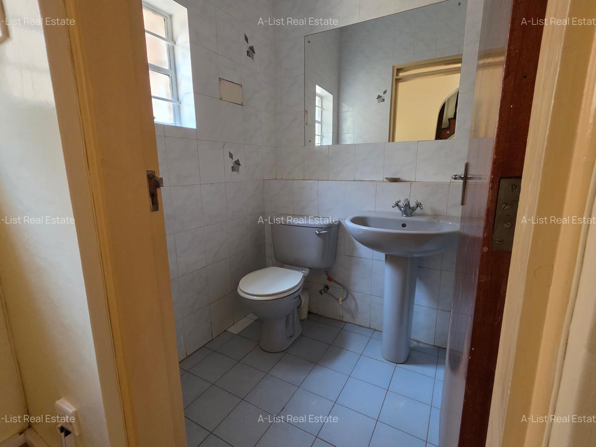 2 Bed Townhouse with En Suite at Twiga Road - 7