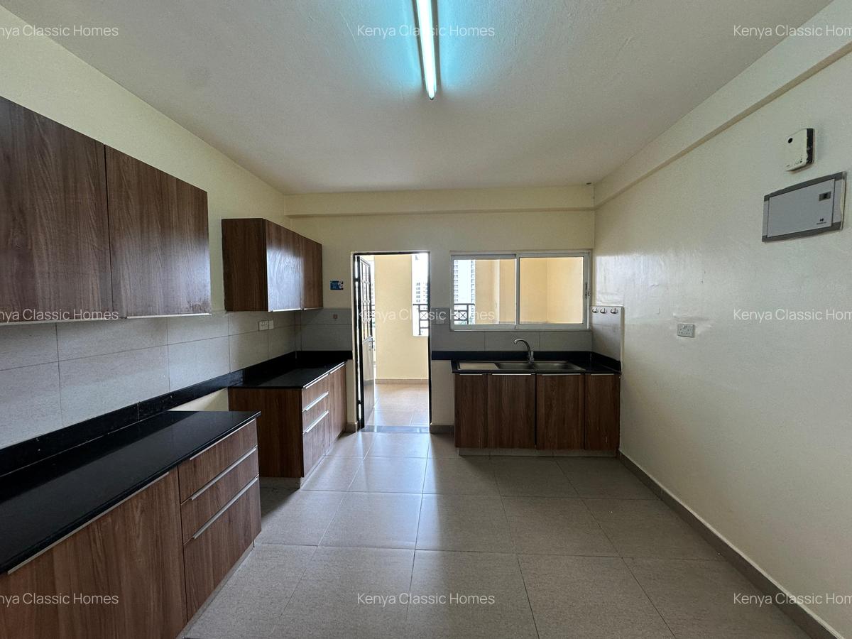 Serviced 3 Bed Apartment with En Suite at Kilimani - 15