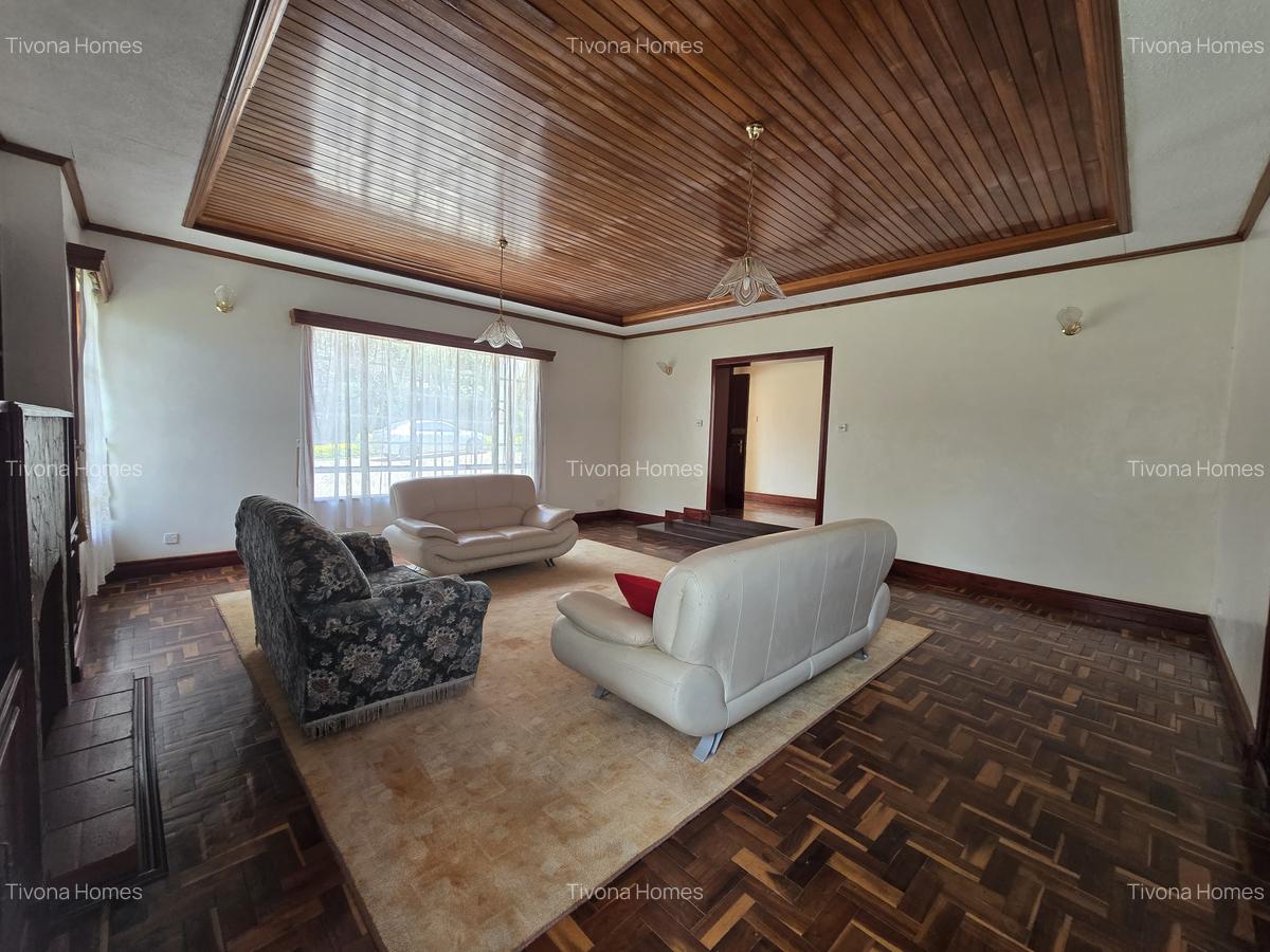 5 Bed House with En Suite in Runda - 4