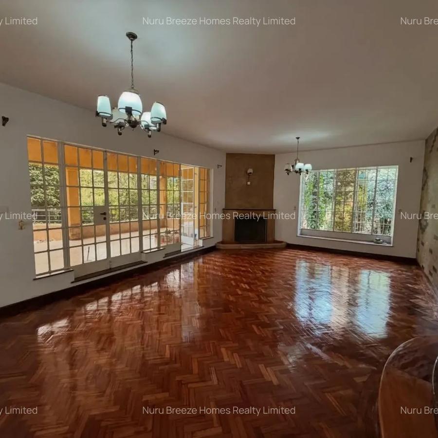 5 Bed Townhouse with En Suite in Karen - 2
