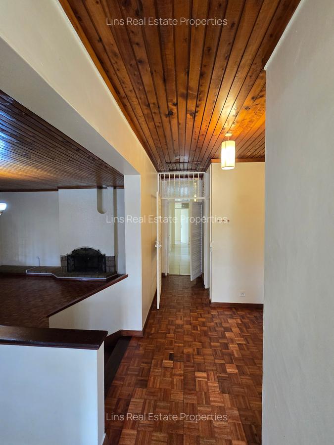 4 Bed House with En Suite in Loresho - 3