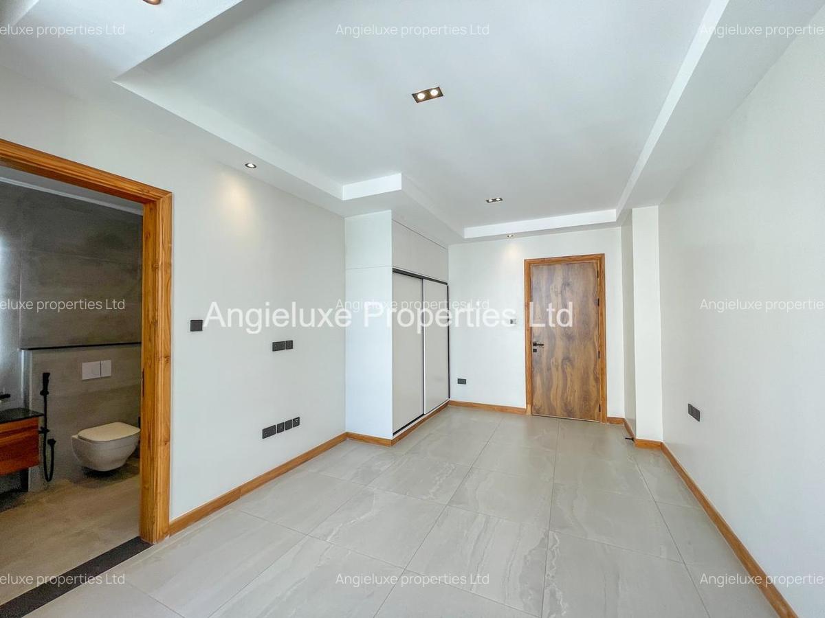 4 Bed Apartment with En Suite at Peponi Road - 11